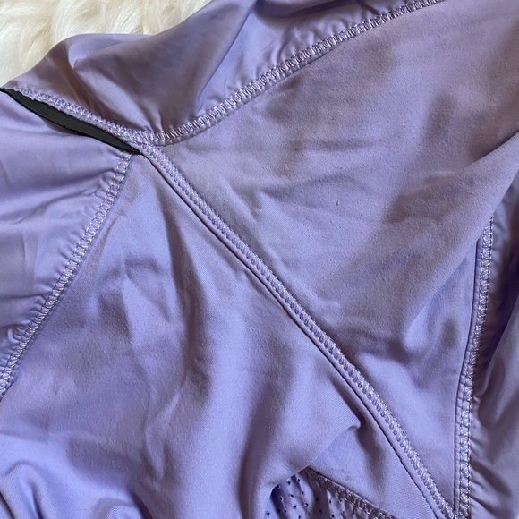 Lululemon Run Essential Jacket - Picture 6 of 11